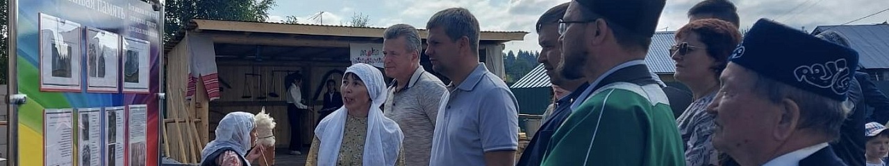 Руководство УЗПМ поздравило жителей старейшего поселения Пермского края